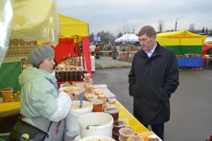 Более 20 товаропроизводителей представили свою продукцию на «Пасхальной ярмарке» в Нижнем Новгороде